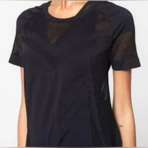 Varley Johnston Too Shirt Black Seamless Breathable Activewear Size Medium